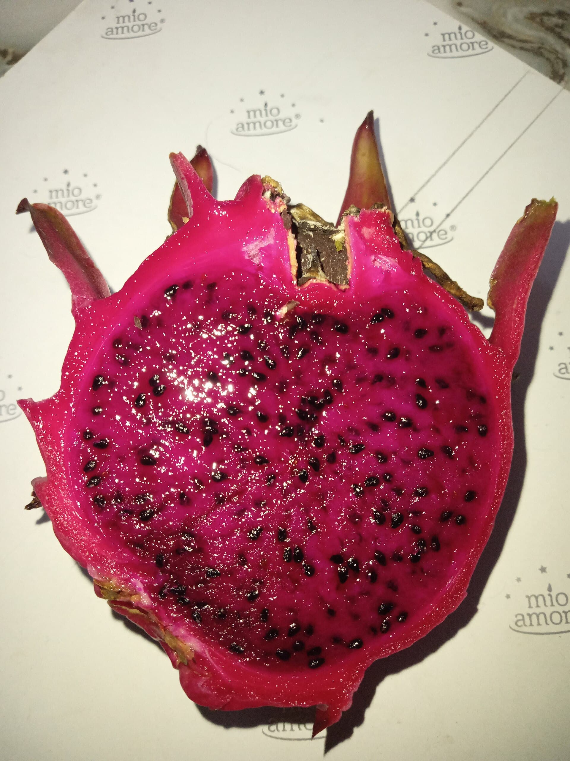 DRAGON FRUIT · WHOLE